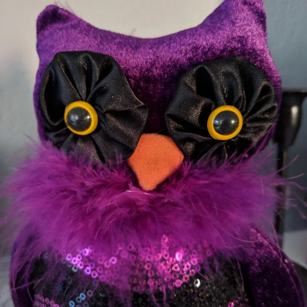 Vintage Rare Elegant Bedazzled Owl Sitter Halloween Witchy Decor Tabletop